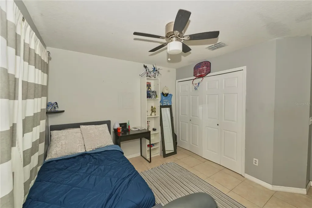 2486 Island Club Way Orlando FL 32822