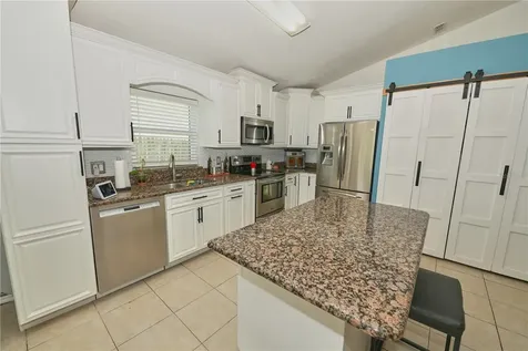 2486 Island Club Way Orlando FL 32822