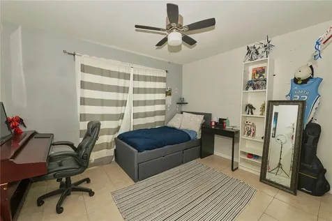2486 Island Club Way Orlando FL 32822