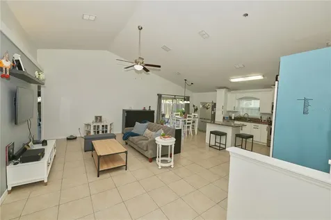2486 Island Club Way Orlando FL 32822