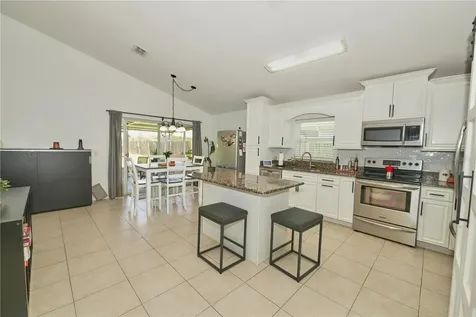 2486 Island Club Way Orlando FL 32822