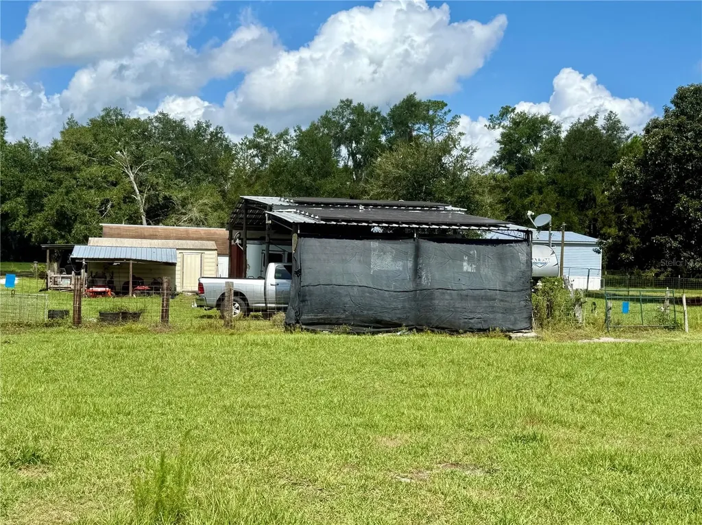 7589 Cr 763 Bushnell FL 33513