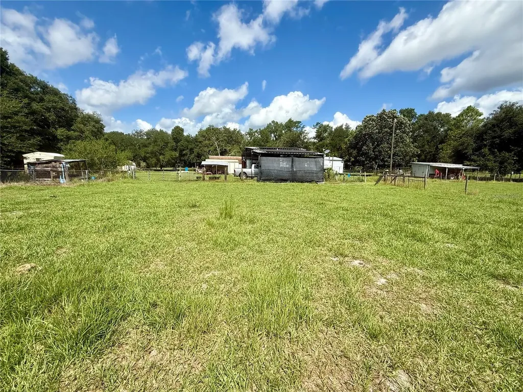 7589 Cr 763 Bushnell FL 33513