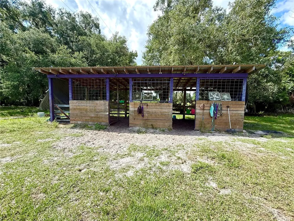 7589 Cr 763 Bushnell FL 33513