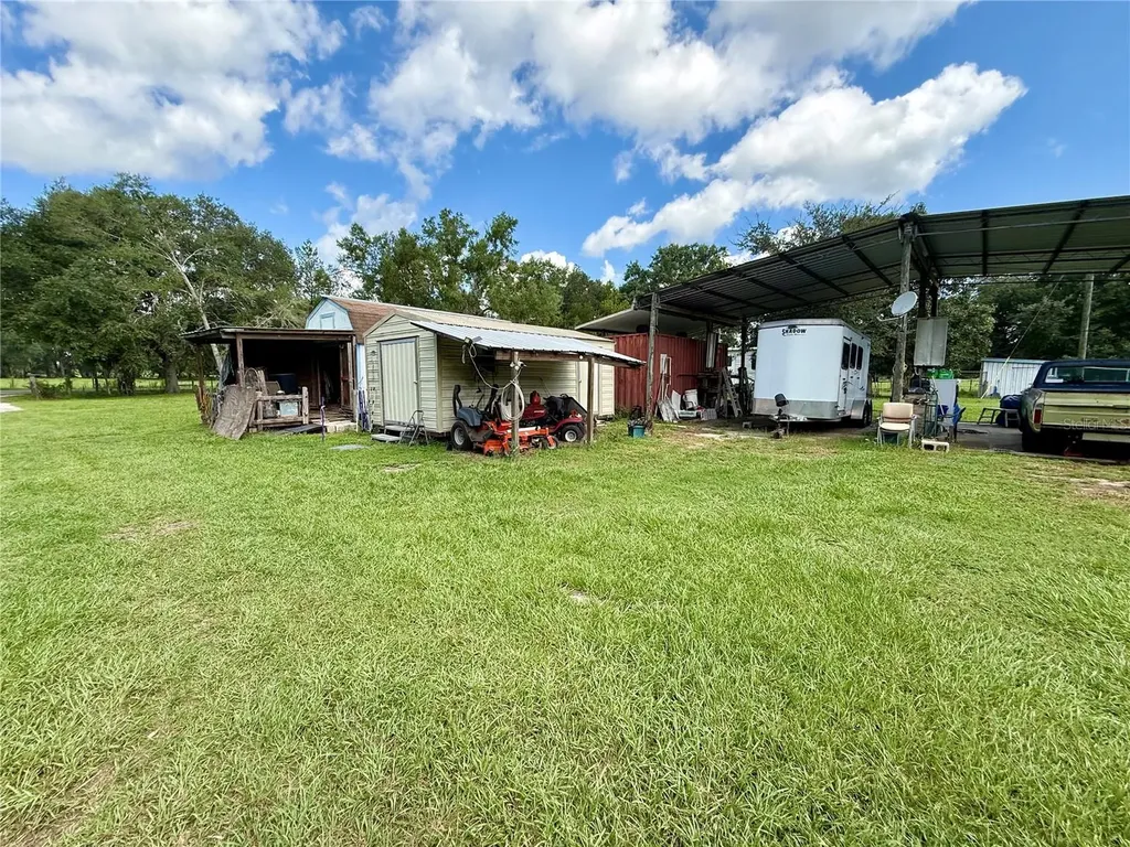 7589 Cr 763 Bushnell FL 33513