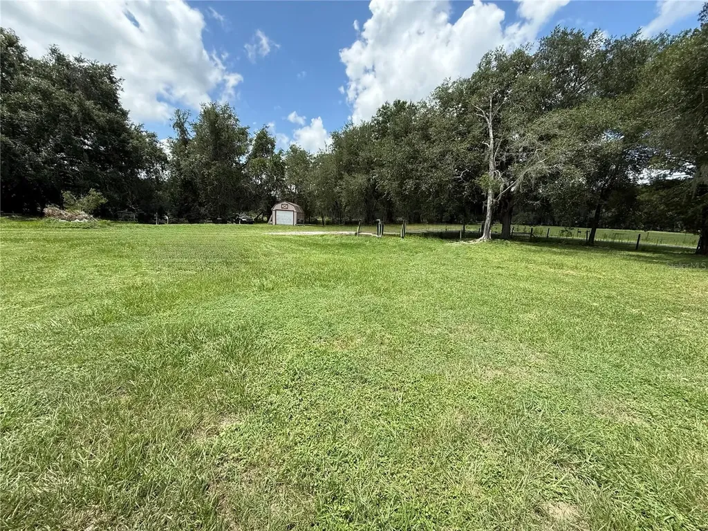 7589 Cr 763 Bushnell FL 33513