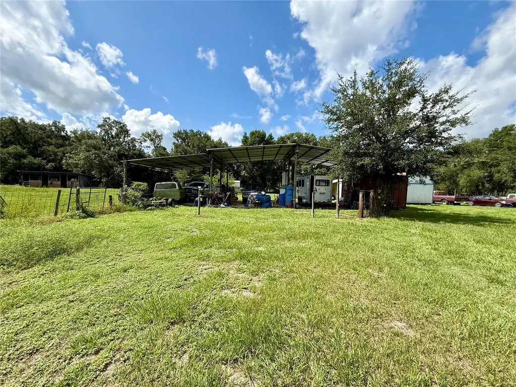 7589 Cr 763 Bushnell FL 33513