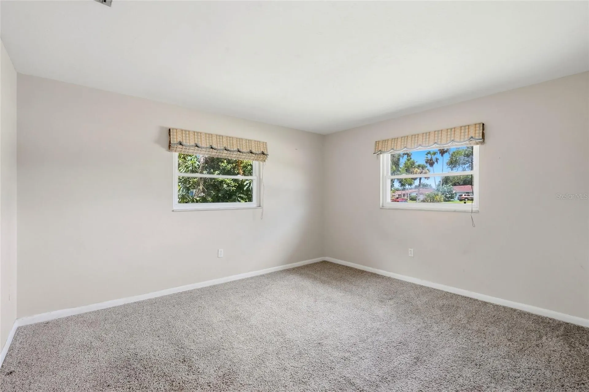 2711 Gulf Gate Drive Sarasota FL 34231