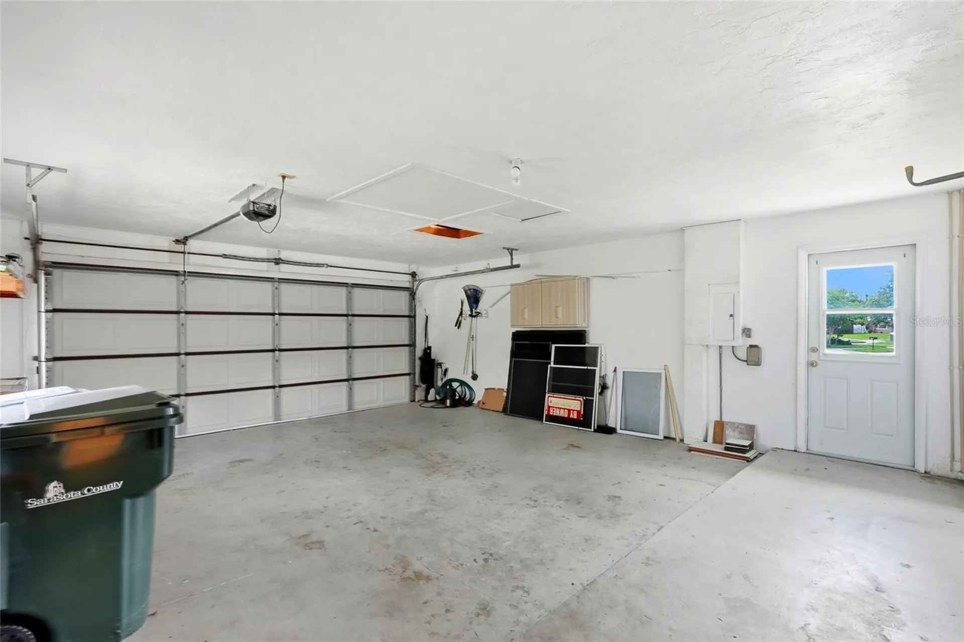 2711 Gulf Gate Drive Sarasota FL 34231