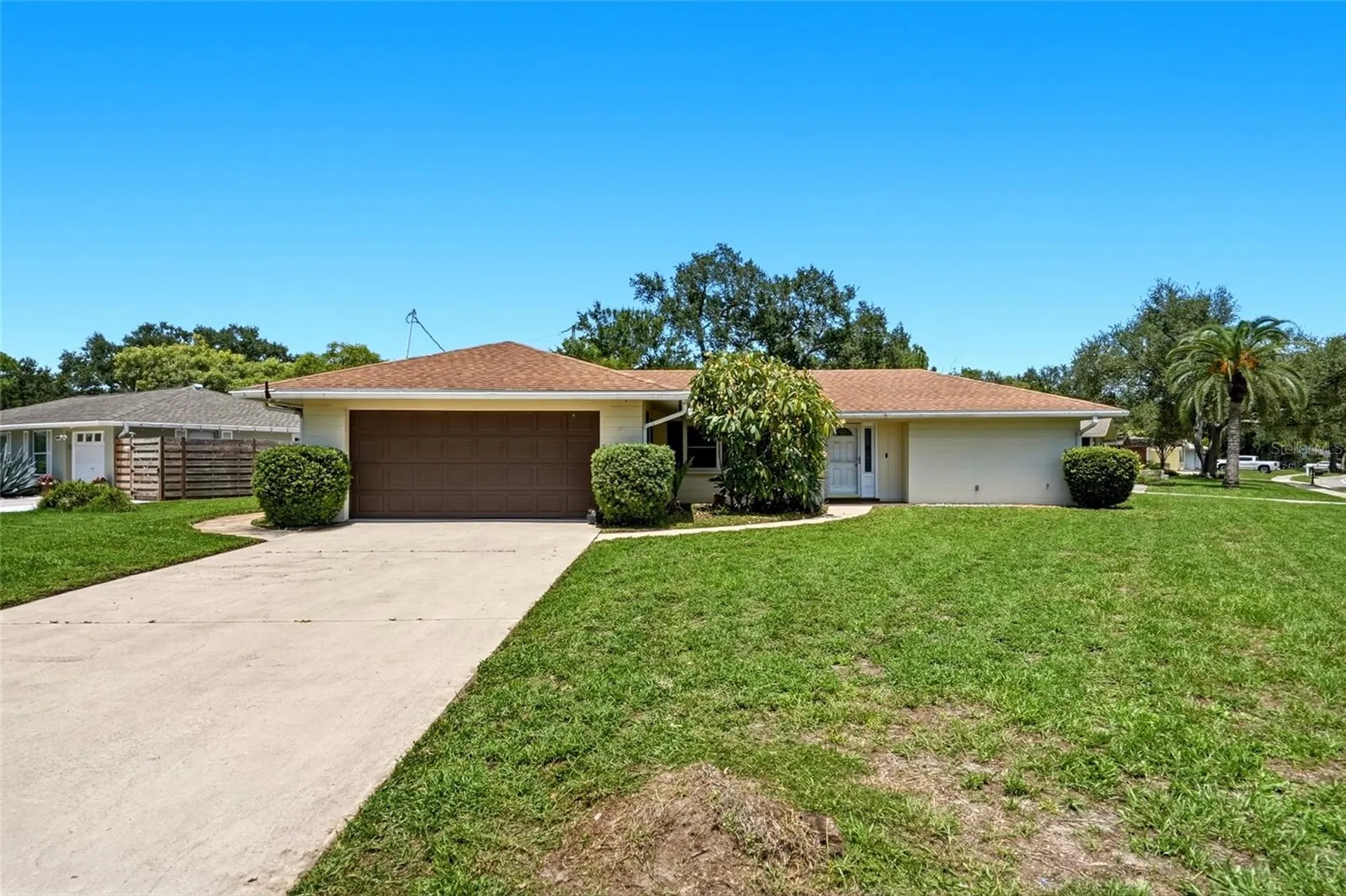 2711 Gulf Gate Drive Sarasota FL 34231