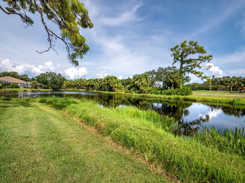 8737 Pebble Creek Lane Sarasota FL 34238