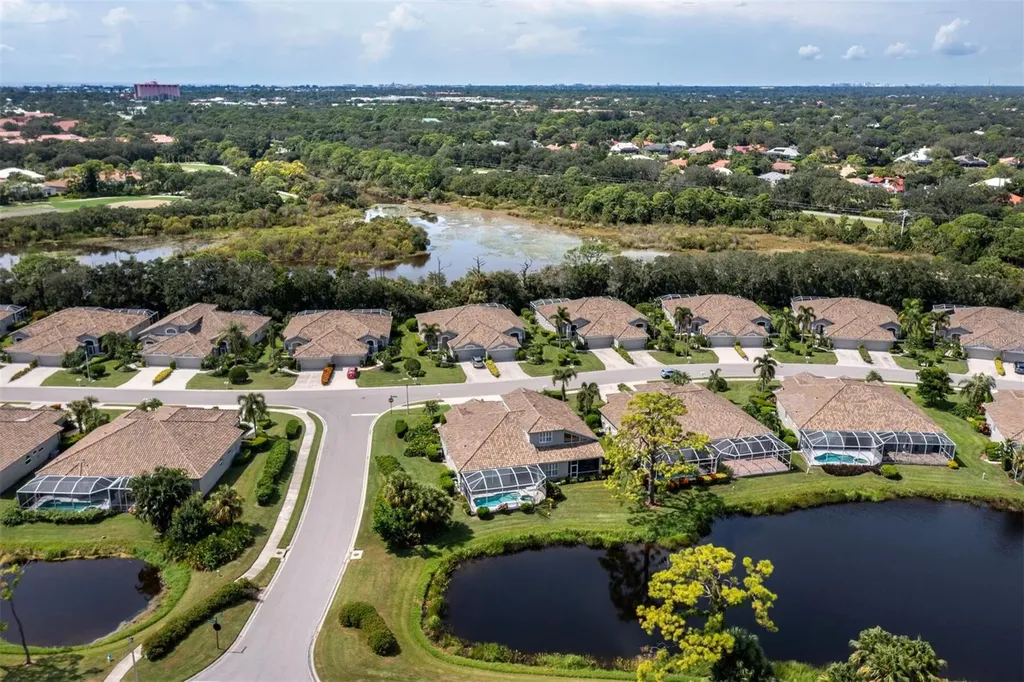 8737 Pebble Creek Lane Sarasota FL 34238
