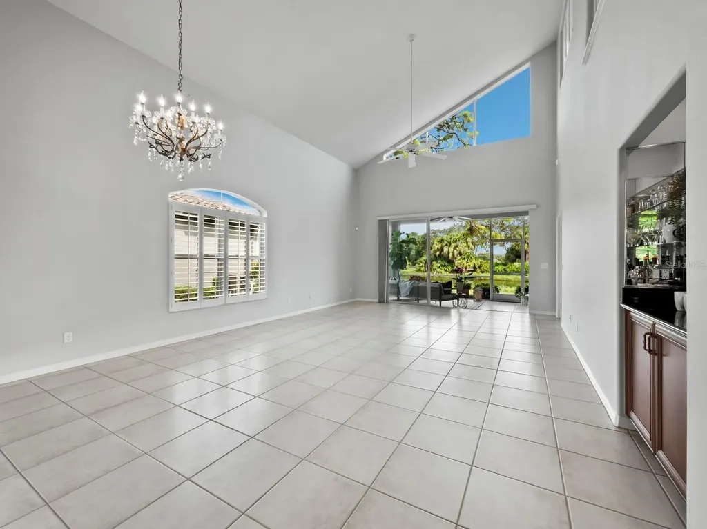 8737 Pebble Creek Lane Sarasota FL 34238