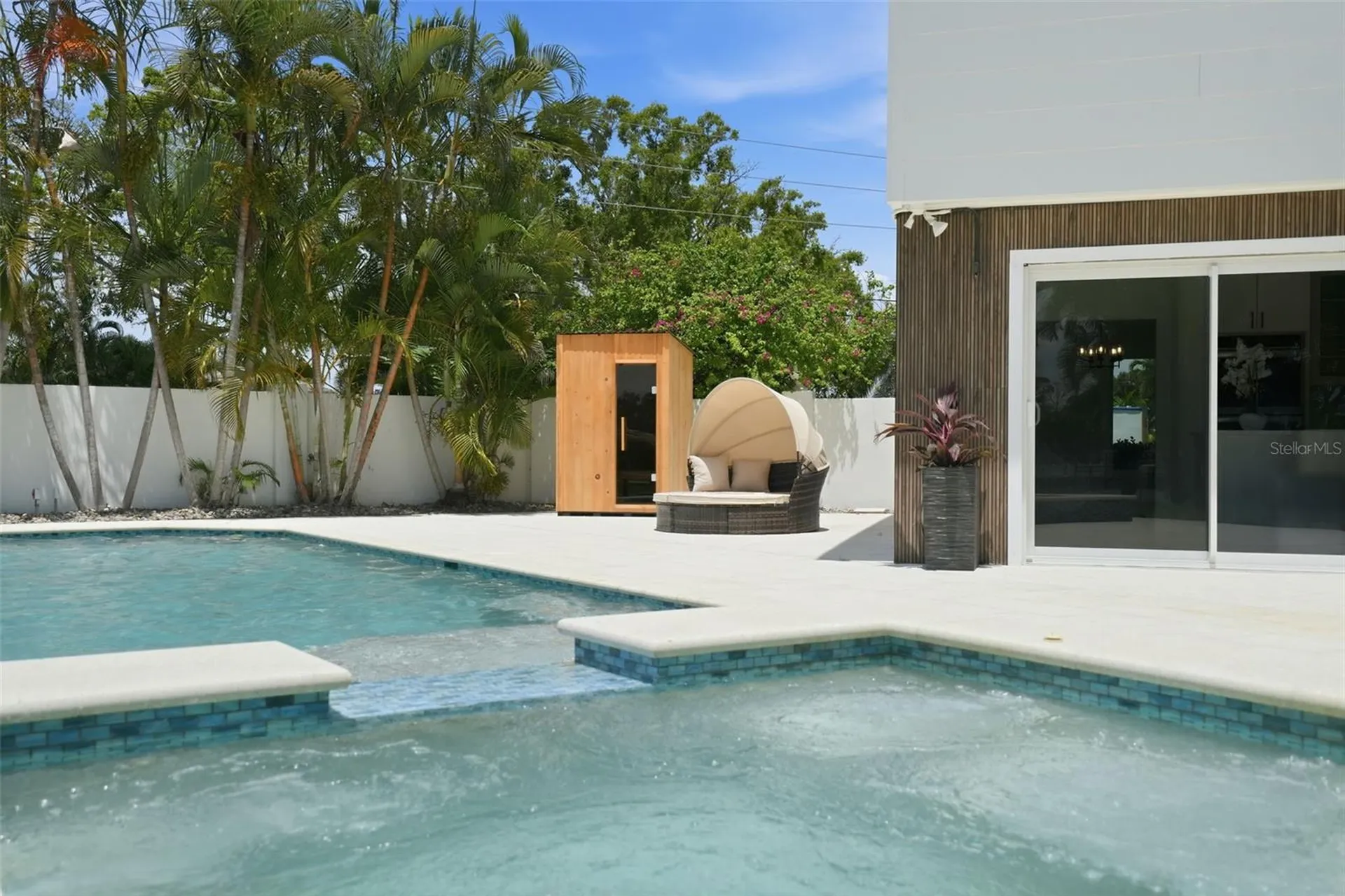5101 Dover Street NE St Petersburg FL 33703
