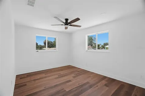 5101 Dover Street NE St Petersburg FL 33703