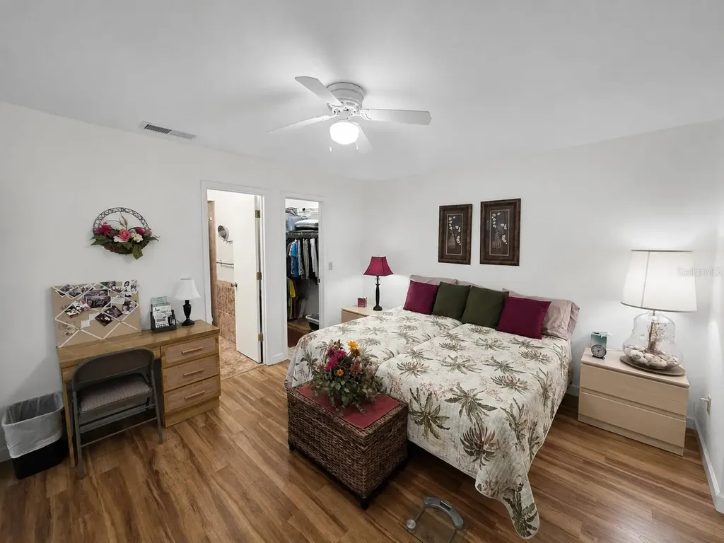 225 Oak Hill Drive Sarasota FL 34232