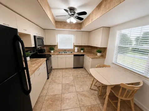225 Oak Hill Drive Sarasota FL 34232