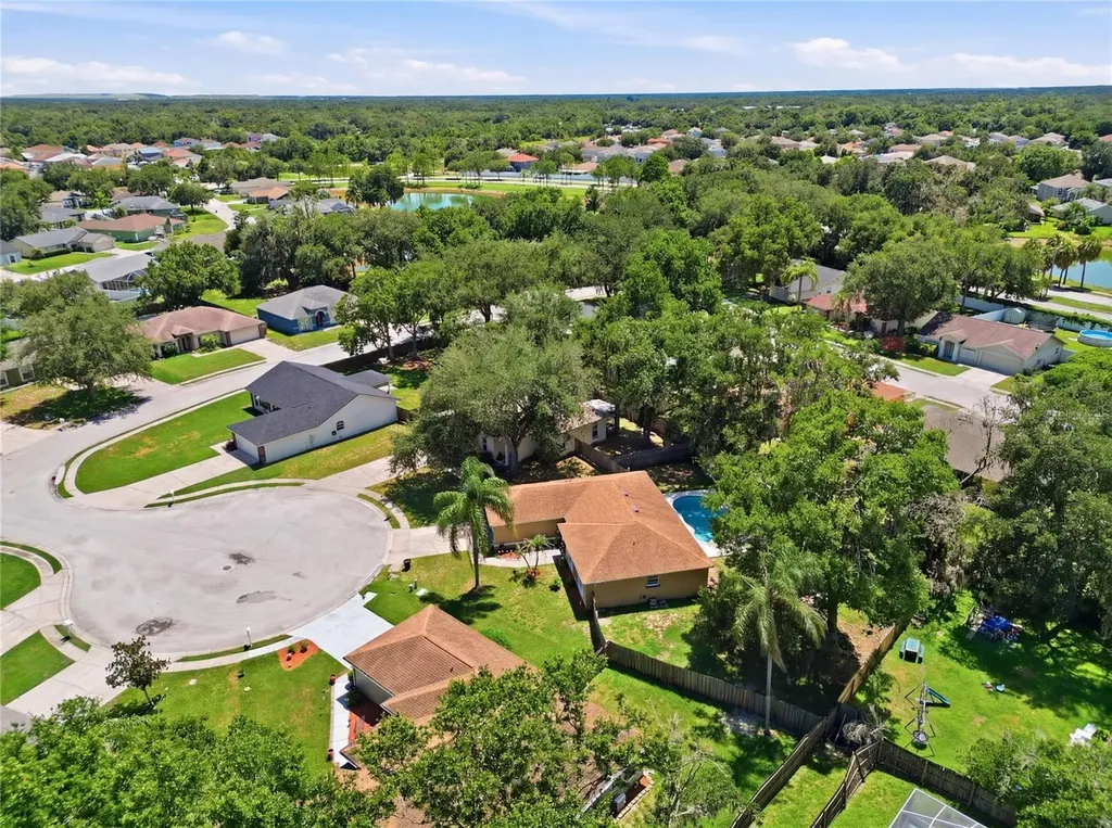 2614 Sundance Court Mulberry FL 33860