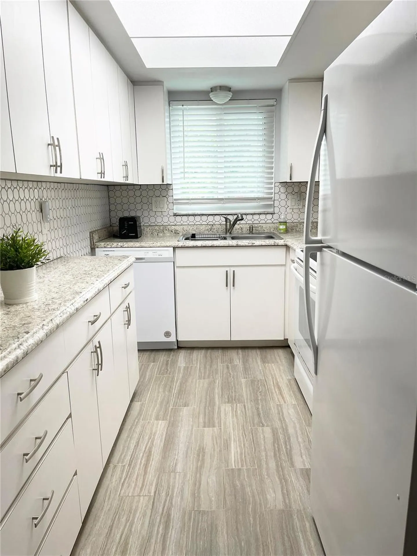 5880 38th Avenue N St Petersburg FL 33710