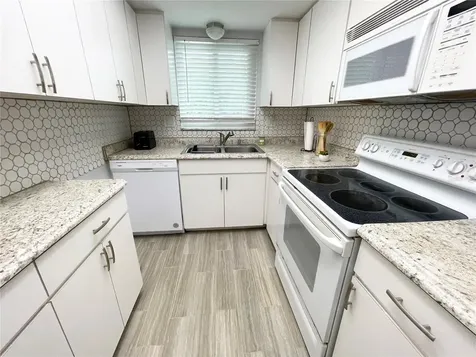 5880 38th Avenue N St Petersburg FL 33710