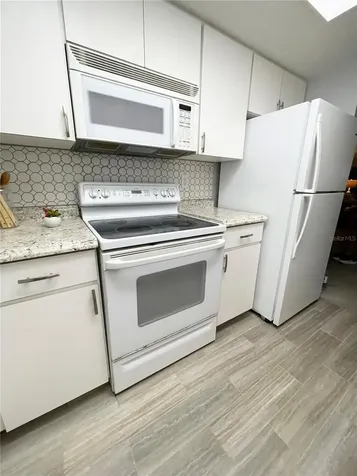 5880 38th Avenue N St Petersburg FL 33710