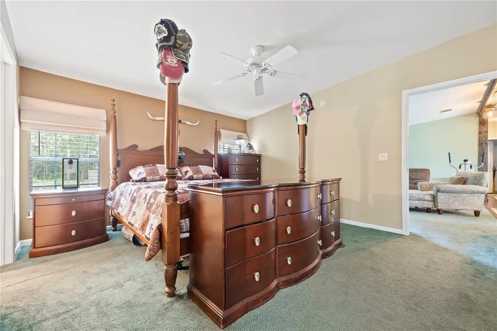 9889 NW 9th Court Branford FL 32008