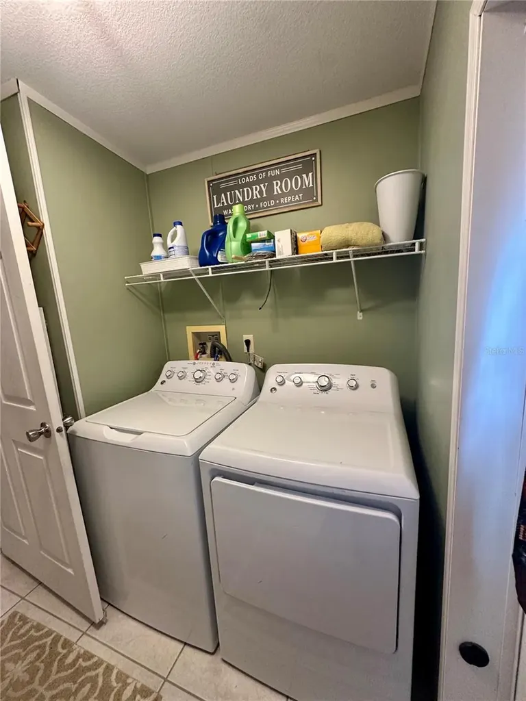 9889 NW 9th Court Branford FL 32008