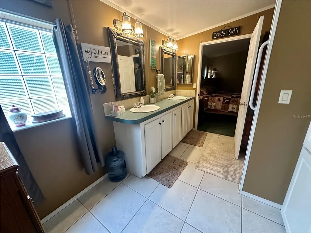 9889 NW 9th Court Branford FL 32008