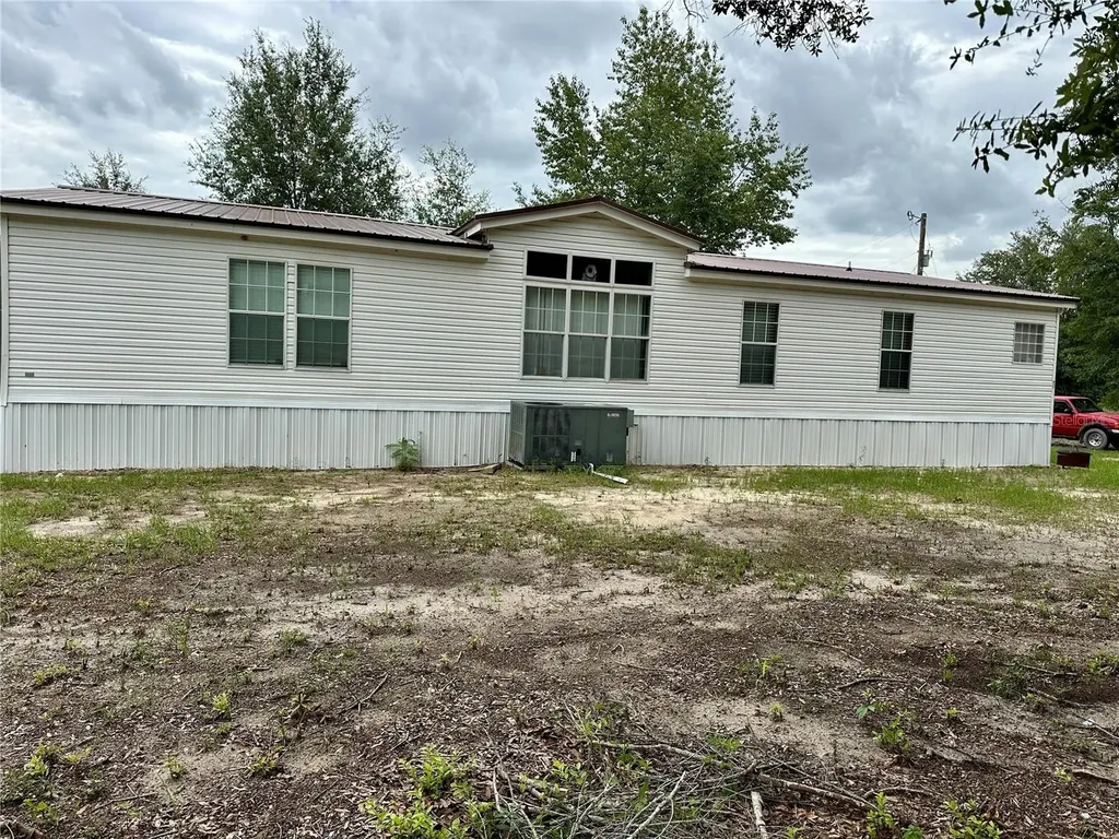9889 NW 9th Court Branford FL 32008