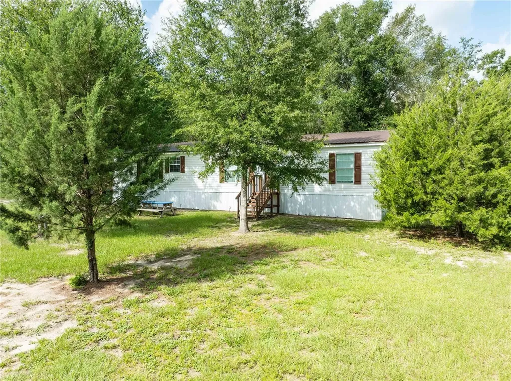9889 NW 9th Court Branford FL 32008