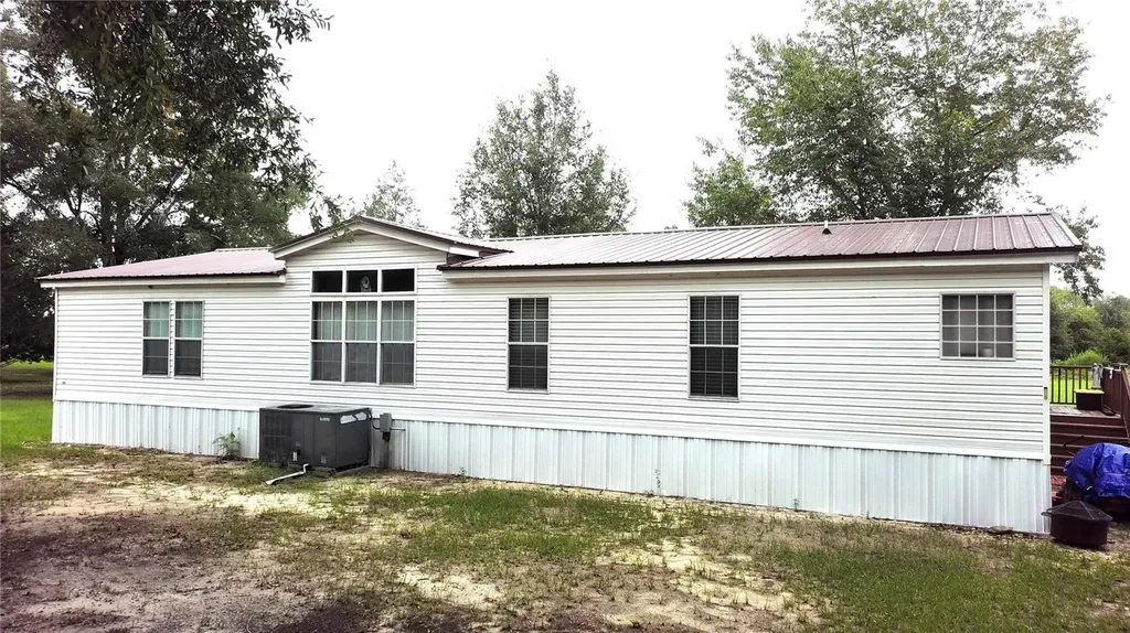9889 NW 9th Court Branford FL 32008