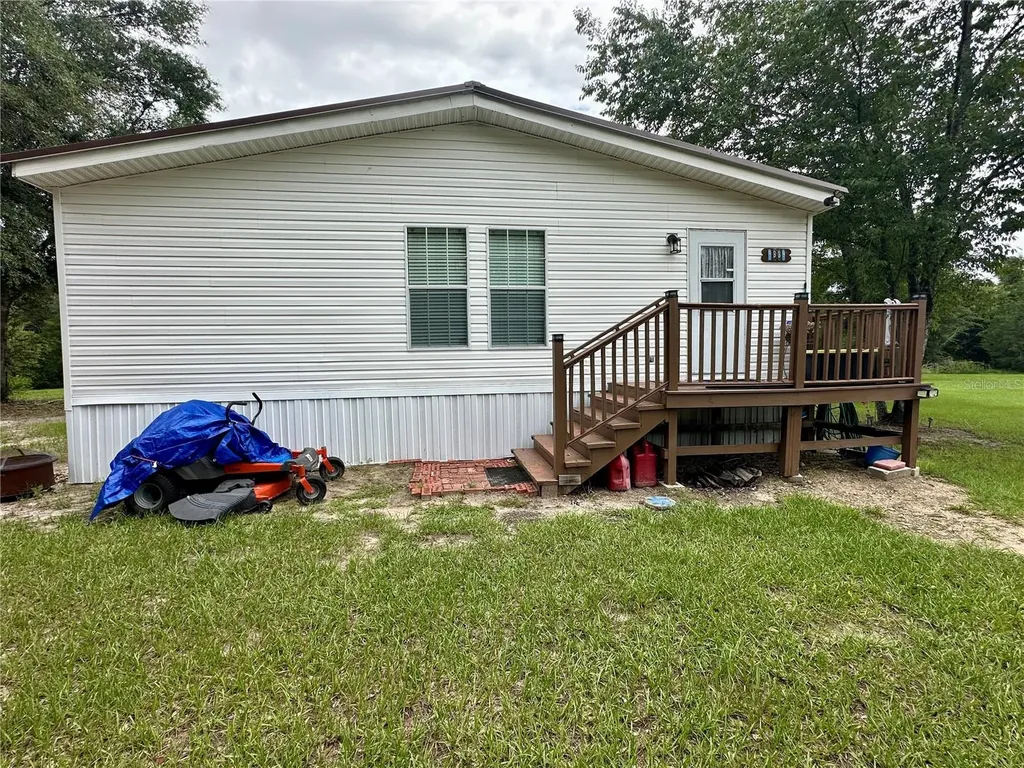 9889 NW 9th Court Branford FL 32008