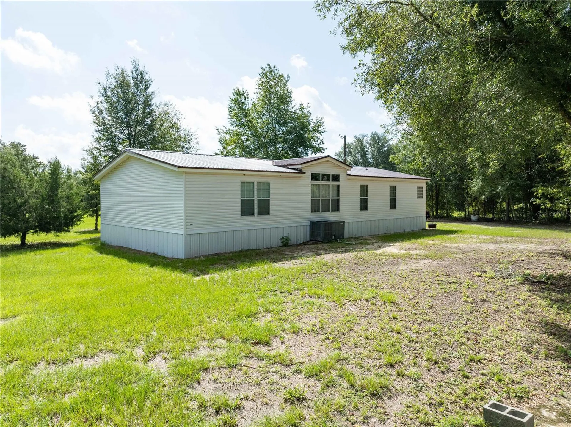 9889 NW 9th Court Branford FL 32008