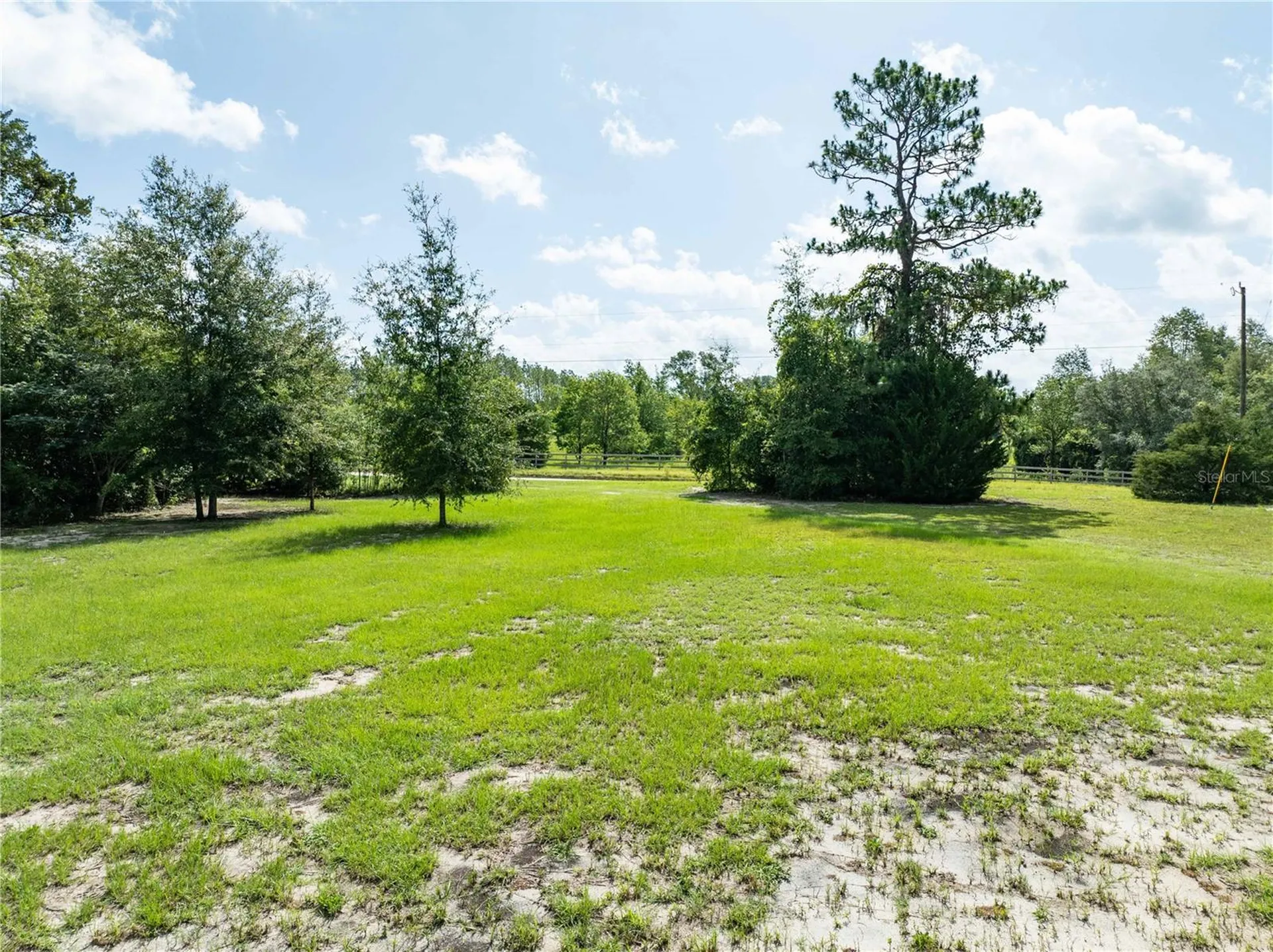 9889 NW 9th Court Branford FL 32008