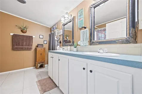 9889 NW 9th Court Branford FL 32008