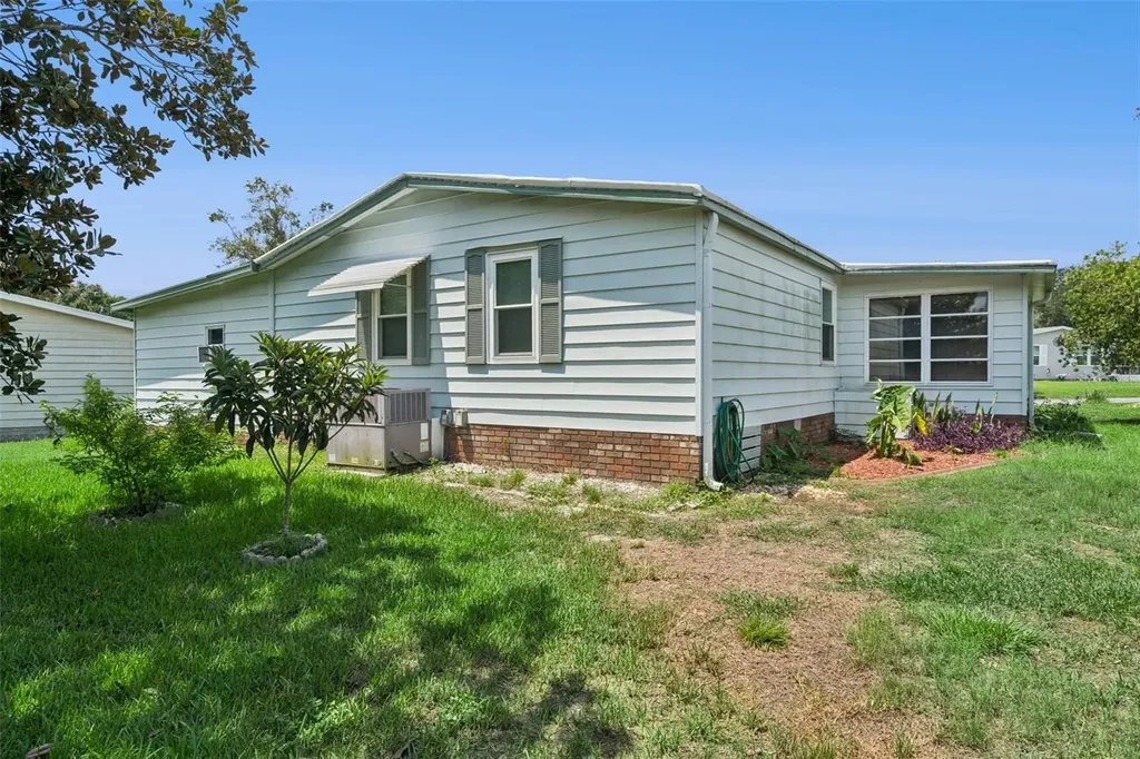 903 Oleander Street Lady Lake FL 32159