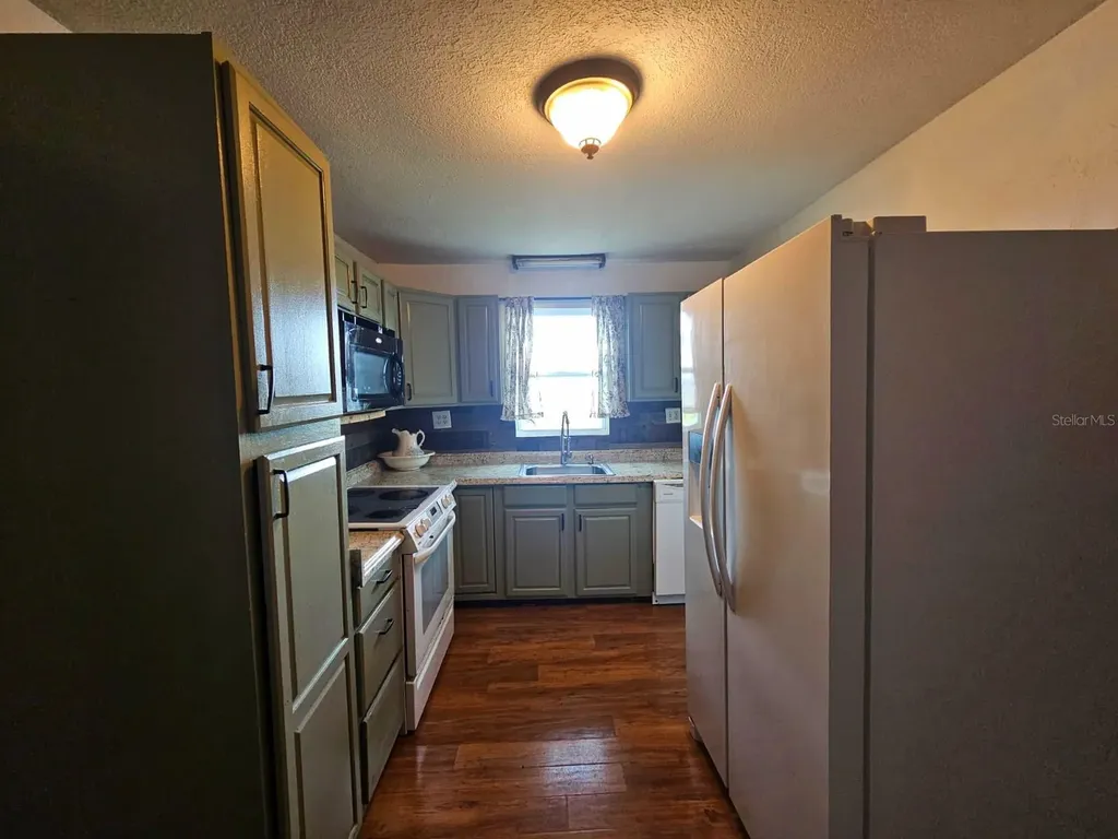 507 Florida Avenue Dundee FL 33838