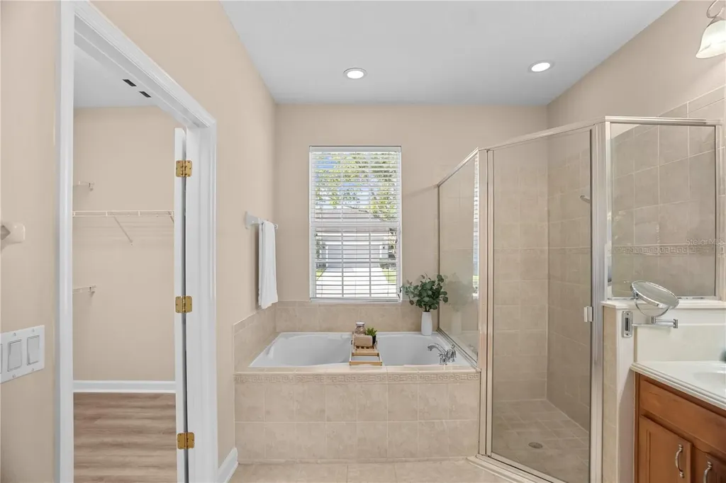 14421 Paradise Tree Drive Orlando FL 32828