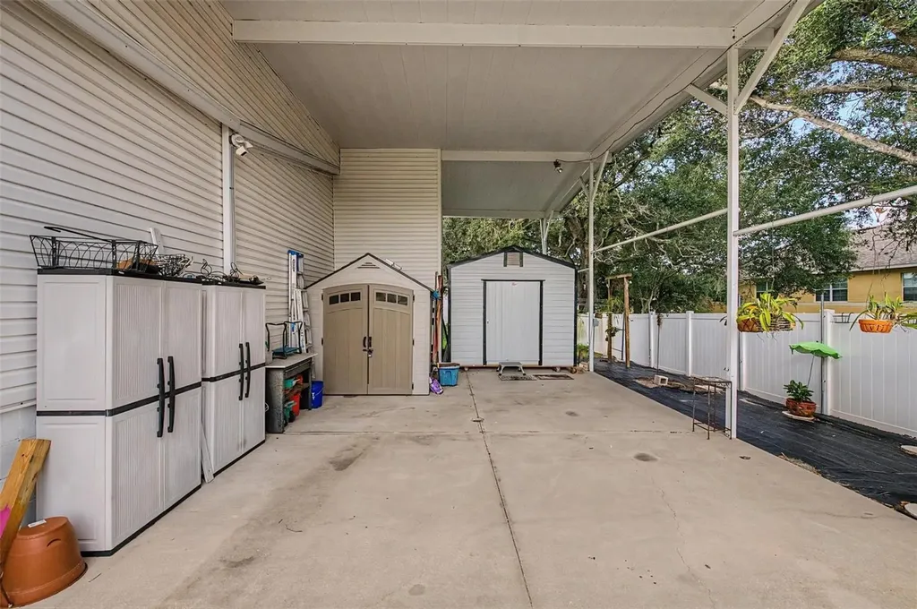 37719 Newal Avenue Zephyrhills FL 33542