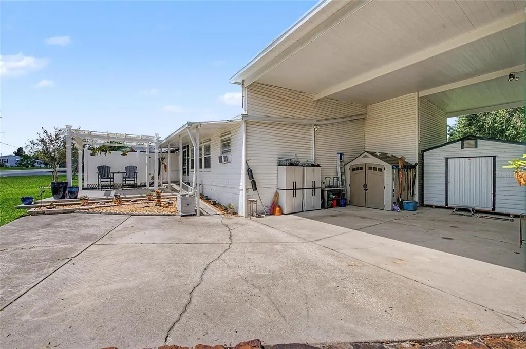 37719 Newal Avenue Zephyrhills FL 33542