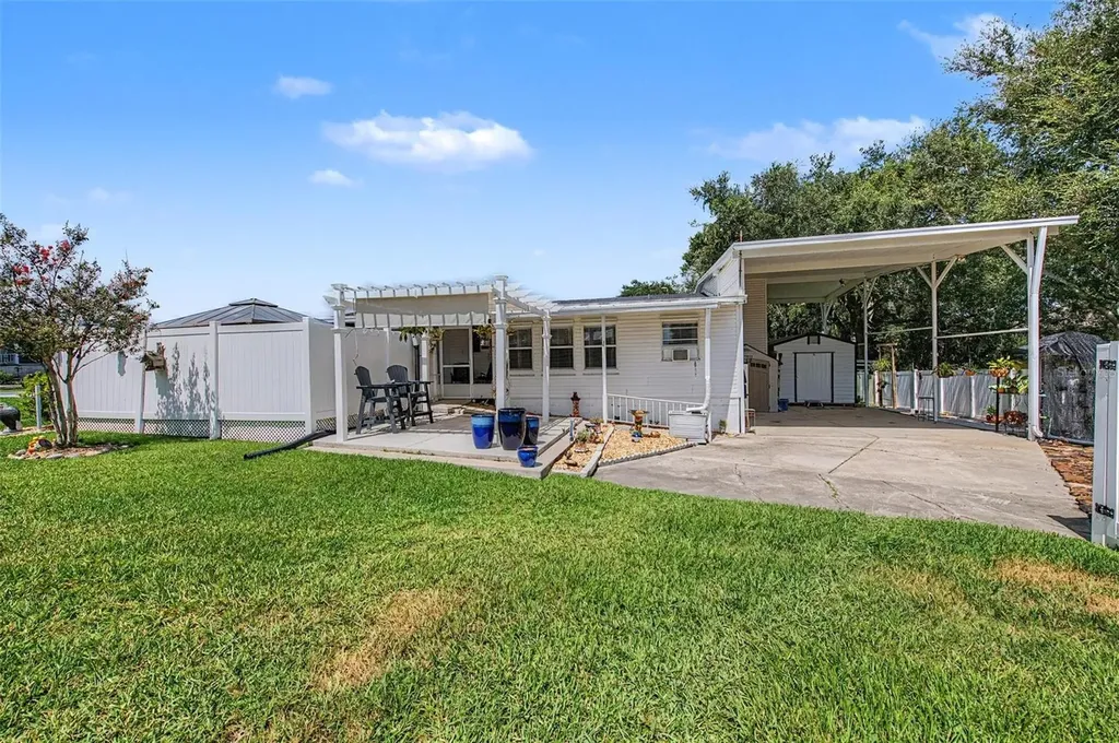 37719 Newal Avenue Zephyrhills FL 33542