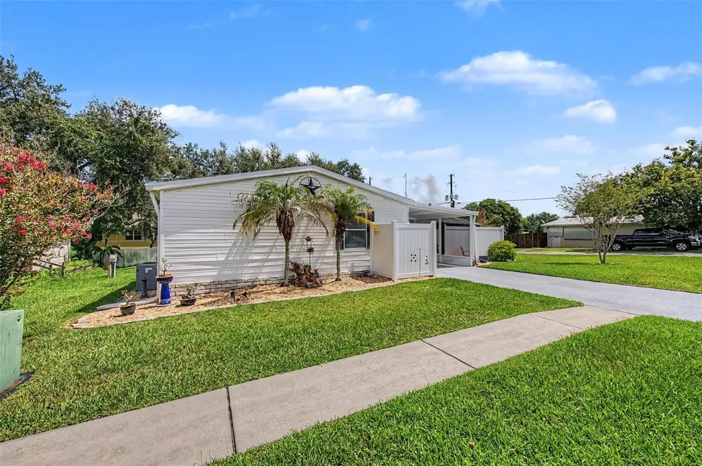 37719 Newal Avenue Zephyrhills FL 33542