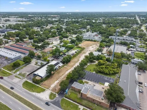4685 Park Street N St Petersburg FL 33709