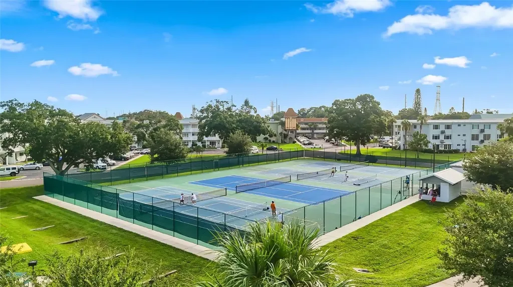 2454 Australia Way E Clearwater FL 33763