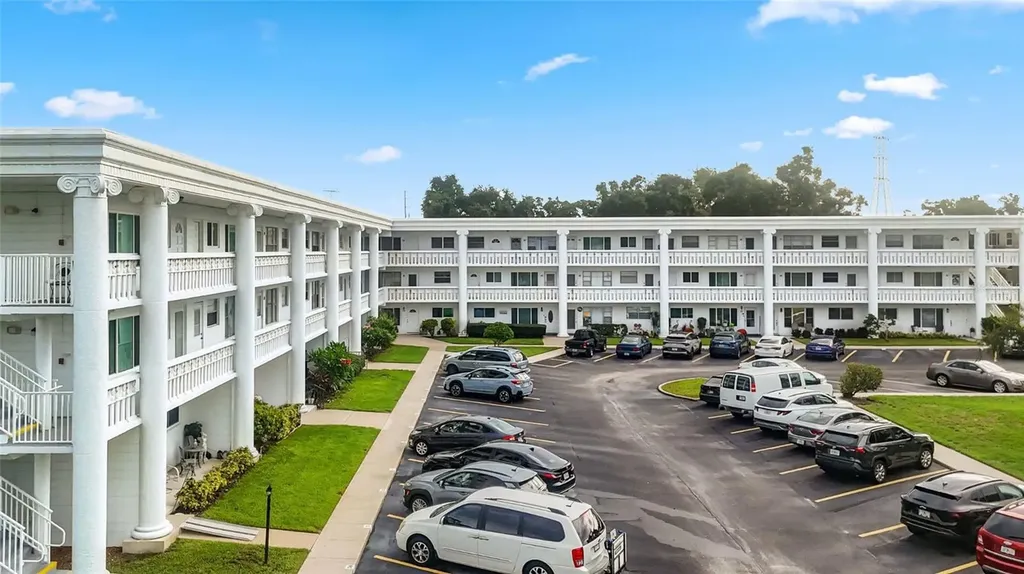 2454 Australia Way E Clearwater FL 33763