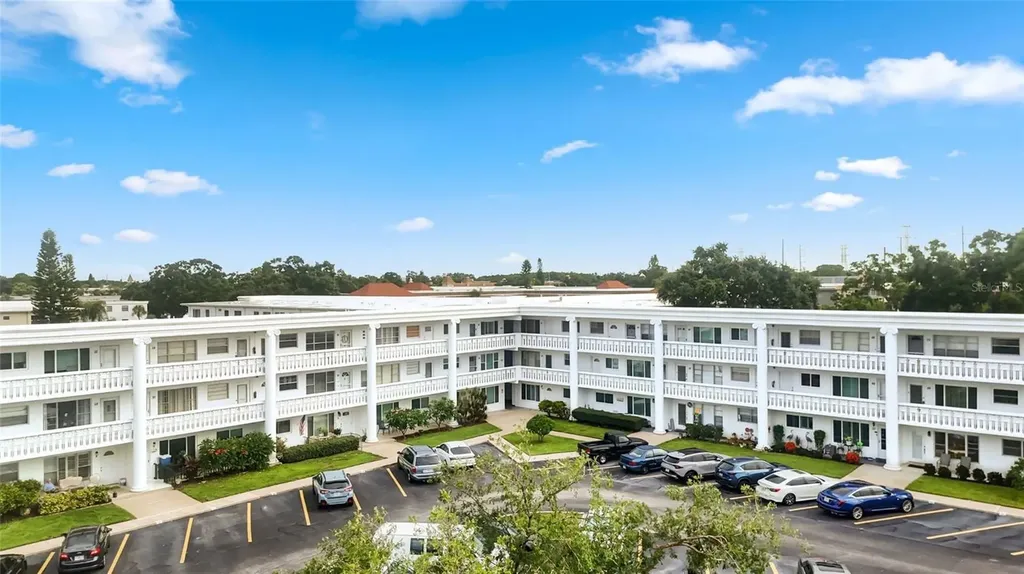 2454 Australia Way E Clearwater FL 33763