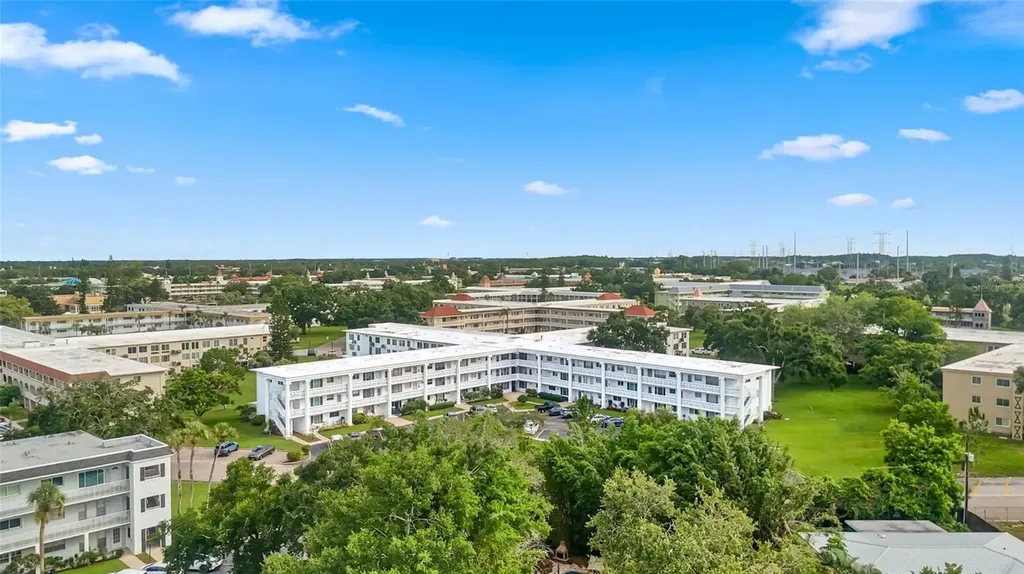 2454 Australia Way E Clearwater FL 33763