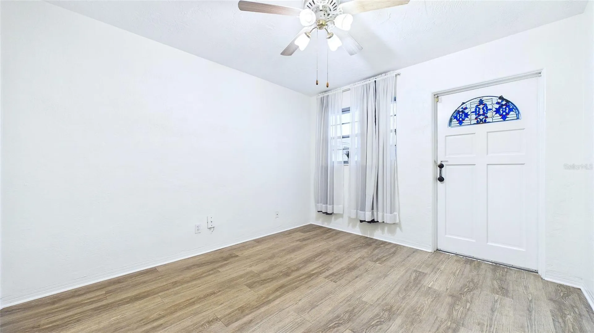 2454 Australia Way E Clearwater FL 33763