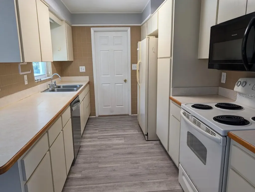 11003 66th Terrace Seminole FL 33772