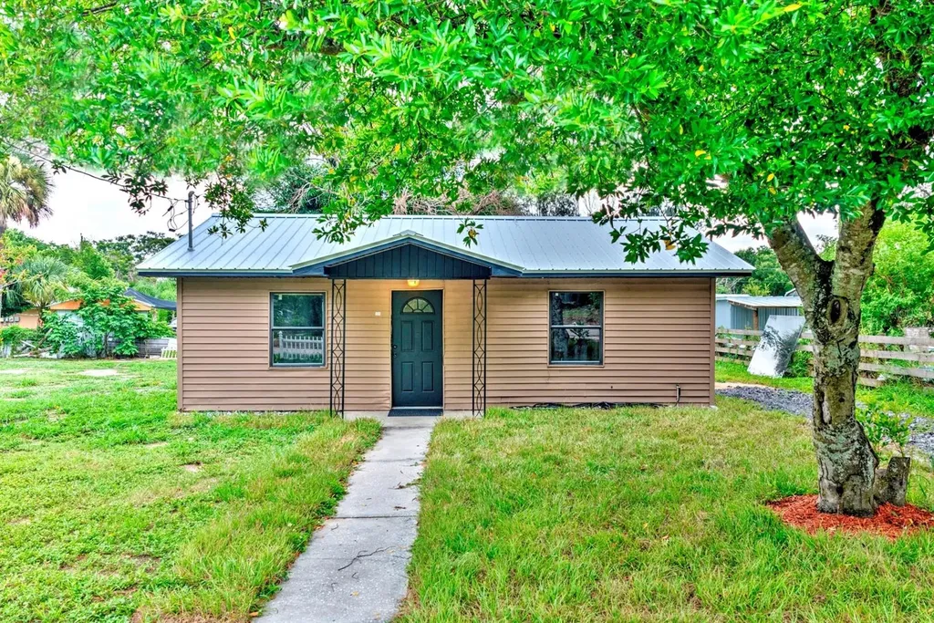 131 Wiggins Avenue Avon Park FL 33825